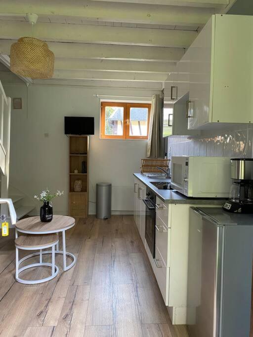 Appartement En Campagne Berville-sur-Mer Екстериор снимка